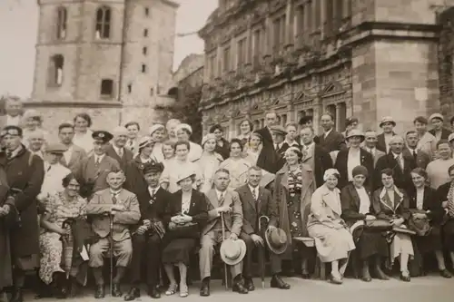 altes Gruppenfoto auf dem Heidelberger Schloß 1934