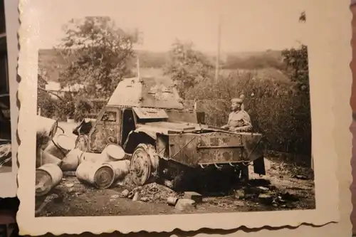 18 alte Fotos eines Soldaten - Frankreich ?? Zerstörung, Fahnen, Soldaten, Engl