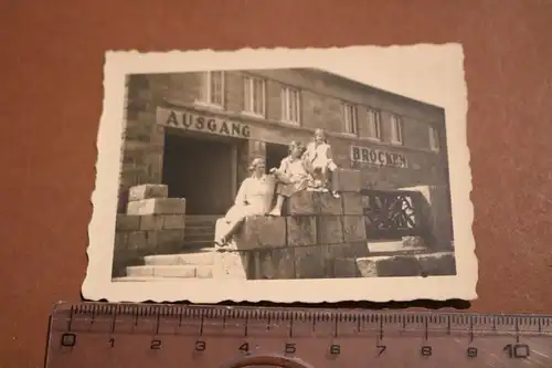 zwei tolle alte Fotos - Ausflug zum Brocken 1931  Harz