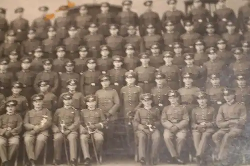 tolles altes Gruppenfoto - Soldaten der Reichswehr - Ort ???