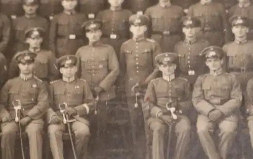 tolles altes Gruppenfoto - Soldaten der Reichswehr - Ort ???