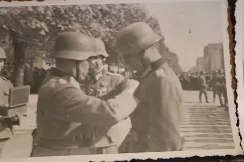 fünf alte Fotos  Soldaten - Ordenverleihung , Marsch - 1941 