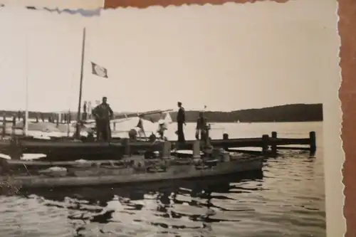 drei tolle alte Fotos - großes Modellschiff - Kriegsschiff