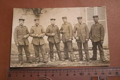 tolles altes Foto - Gruppe Soldaten Kgl. Sächs. Res. Feldlazarett Stempel