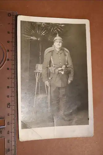tolles altes Foto - Portrait Soldat  mit Pickelhaube Chemnitz  Inf.Regt. 354