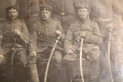 zwei alte Foto - Gruppenfoto Soldaten mit Säbel - Kavallerie ??? 