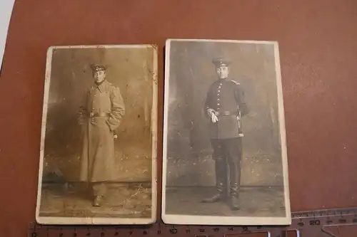 zwei Fotos eines Soldaten in Uniform und im Mantel Berlin 1919