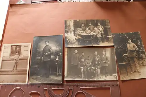 fünf alte Fotos - vers Soldaten , Gruppe usw.  