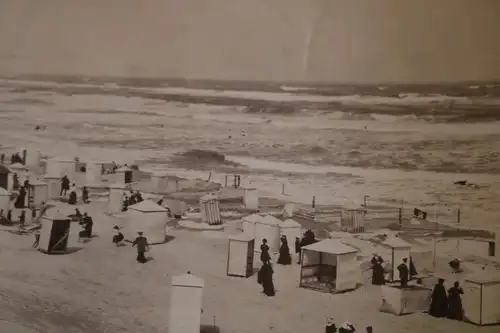 tolles altes Foto - Strand - Badegäste - Umkleidekabinen - 1900-1910 - Ort ??