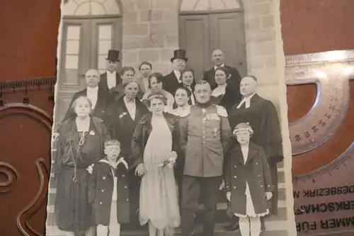 tolles altes Hochzeitsfoto - Soldat mit Halsorden , viele Orden - Cassel-Wilhelm