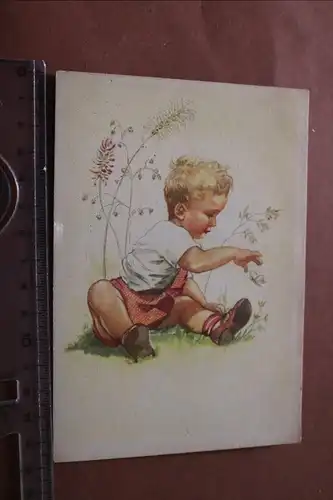 tolle alte Künstlerkarte -  Kind spielt mit Schmetterling - Alter ??