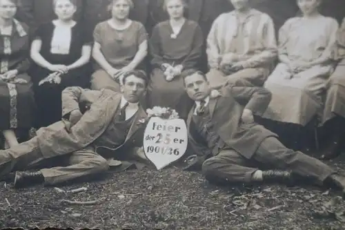 tolles altes Gruppenfoto Feier der 25jährigen ? 1926