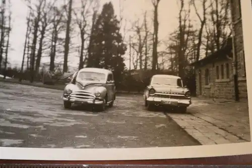 tolles altes Foto  zwei mir unbekannte Oldtimer - 50-60er Jahre 
