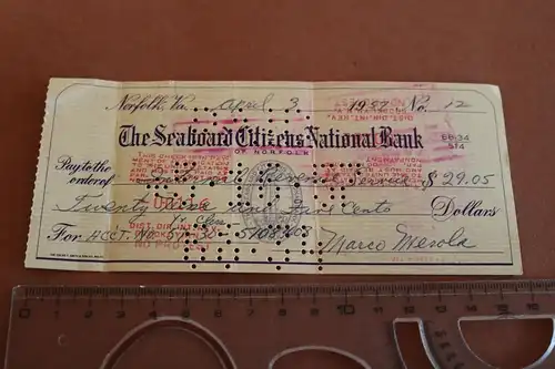 alter Scheck ?? The Seabord Citizens National Bank Norfolk 1959