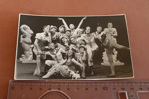 tolles altes Foto - Hübsche Tänzerinnen - Kostüme - Varietée ??
