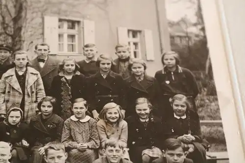 tolles altes Klassenfoto - Schulklasse Mädchen Jungen - 30-40er Jahre ?? Ort ?