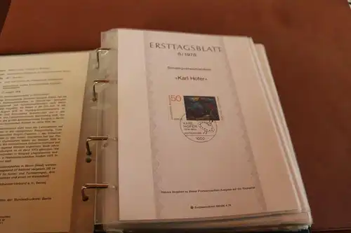 altes Album  Ersttagsblätter 72 Stück Bundespost Berlin 1977-1982 - Komplett ?