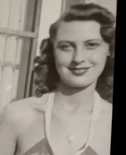 zwei tolle alte Negative Portrait einer hübschen Frau - 50-60er Jahre 