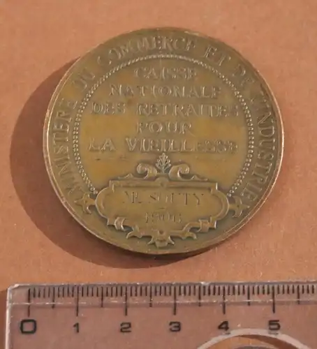 tolle alte Medaille MEDAILLE MINISTERE DU COMMERCE ET DE L'INDUSTRIECAISSE 1906