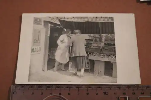 tolles altes Foto - Obst u. Gemüseladen - Groter Jan Malzbier und Maggi Werbung