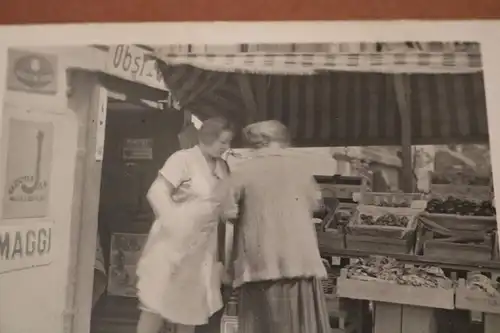 tolles altes Foto - Obst u. Gemüseladen - Groter Jan Malzbier und Maggi Werbung