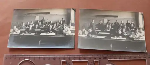 zwei tolle alte Fotos - Klassenraum Schüler 1924/25 - Namen auf Rückseite