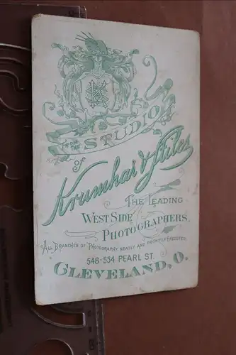 altes Kabinettfoto - Portrait einer Frau aus Cleveland - USA 