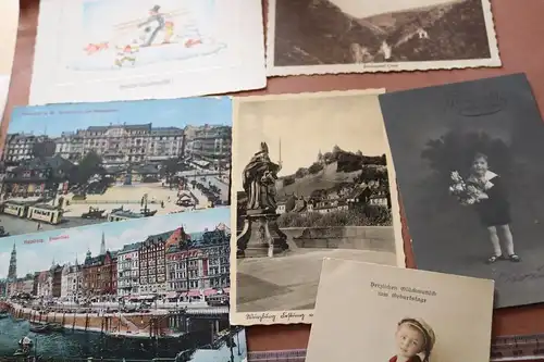 acht alte Ansichtskarten - Kitsch , Städte, Glückwünsche einige Feldpost 