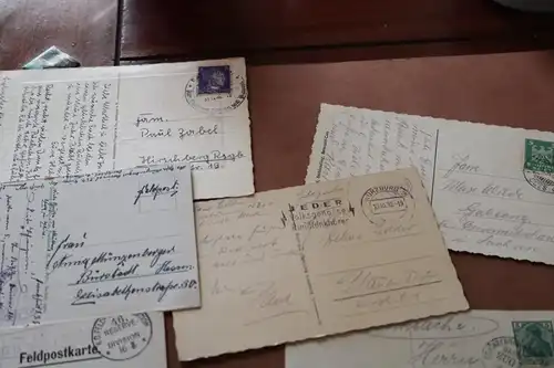 acht alte Ansichtskarten - Kitsch , Städte, Glückwünsche einige Feldpost 