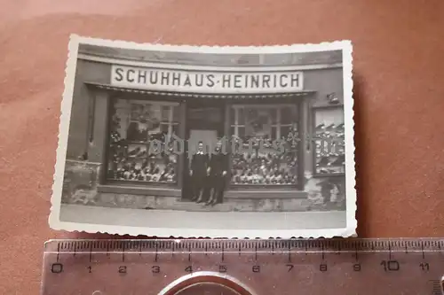 tolles altes Foto Geschäft - Schuhhaus Heinrich - Ort ???1941