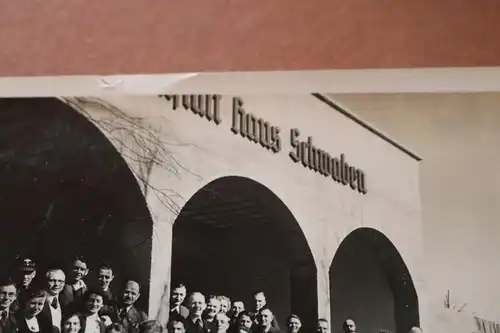 tolles altes Gruppenfoto vor ..... Haus Schwaben -  Ort ??? 30-40er Jahre