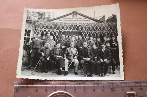 tolles altes Gruppenfoto Berliner Kindl - Wald- u. Bahnhofswirtschaft Ferch-Lien