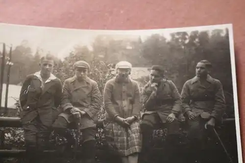 tolles altes Foto - Jungen und Mädchen im Kurpark in ???   1910-30 ??