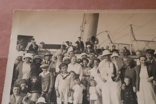 tolles altes Gruppenfoto Dampferfahrt in ?? 1924