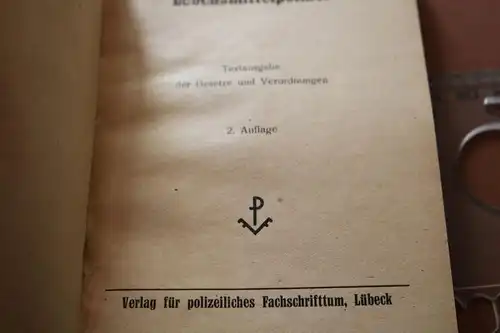 tolles altes Buch - kleine Polizei-Bücherei - Band 16 - Lebensmittelpolizei 1942