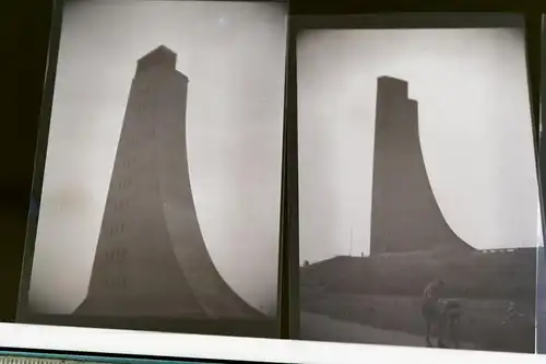drei alte Negative - Ehrendenkmal Laboe - 30-40er Jahre 