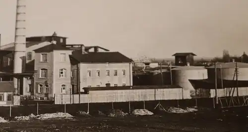 tolles altes Foto mir unbekannte Fabrik ??  Schornstein, Esse 