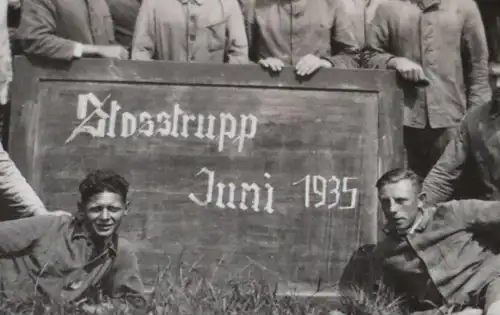 tolles altes Foto - Gruppe Soldaten - Stosstrupp 1935 ??