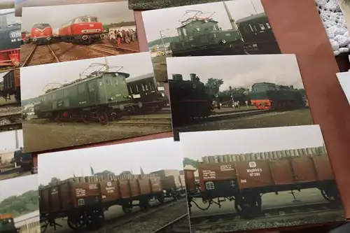 13 tolle Farbfotos - Dampfloks, Waggons usw . 1987 Museum ?