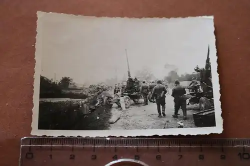 altes Foto - russische Flakgeschütze vor ?? 