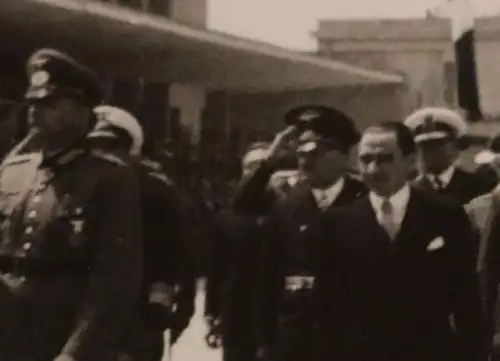 seltenes Foto Abfahrt Generalfeldmarschall List aus Bukarest 1942