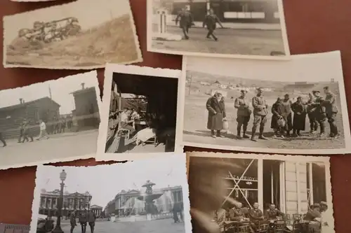 neun alte Fotos - Soldaten, vers Orte Paris , Negri-Hütte usw.  -MG, 