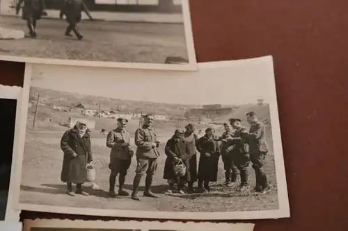 neun alte Fotos - Soldaten, vers Orte Paris , Negri-Hütte usw.  -MG, 