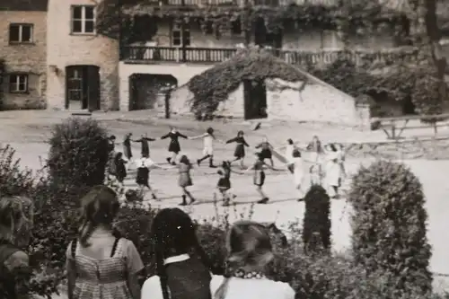 tolles altes Pressefoto  Schloß ?? Kinderheim ?? 30-50er Jahre ??