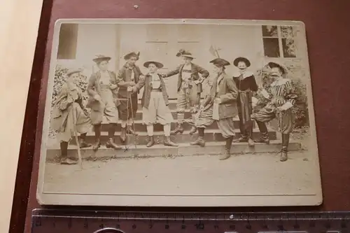 tolles altes Foto - Mädchenschule ? Neudietersdorf - Mädchen verkleidet 1900-191