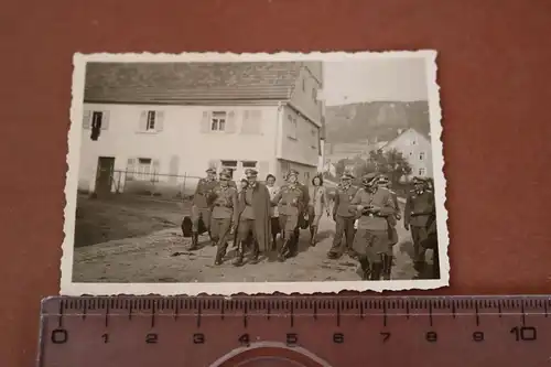 altes Foto Gruppe hochdekorierter Offiziere - viele Abzeichen