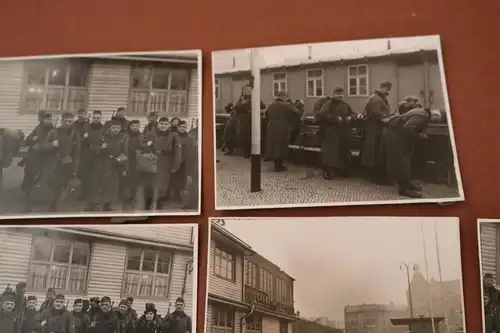 fünf alte Fotos - Soldaten bereit für Abfahrt - Bahnhof  Berlin Friedrichstrasse