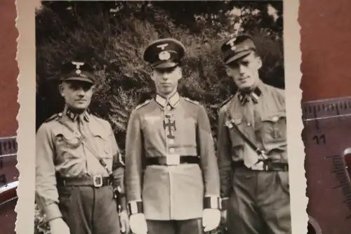 altes Foto - Portrait drei  Soldaten  1938 - rückseitig beschrieben