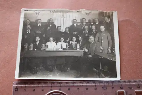 tolles altes Gruppenfoto Stammtisch im Haidhof ?? 1915-1920 ???