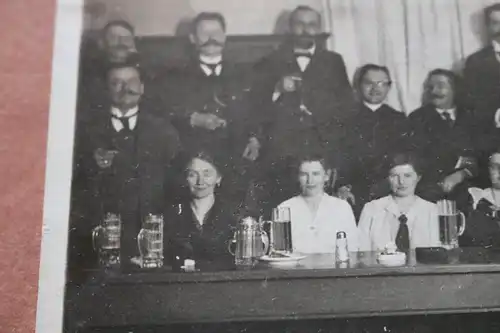 tolles altes Gruppenfoto Stammtisch im Haidhof ?? 1915-1920 ???